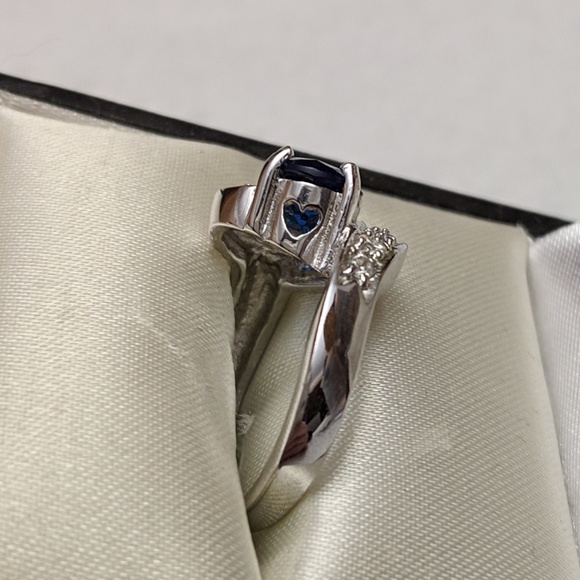 Fashion Ring - Picture 5 of 5